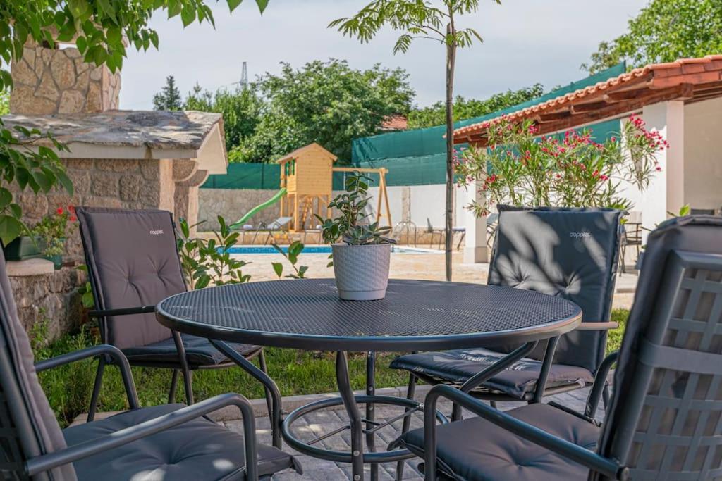 Villa Milla-Grubine Экстерьер фото
