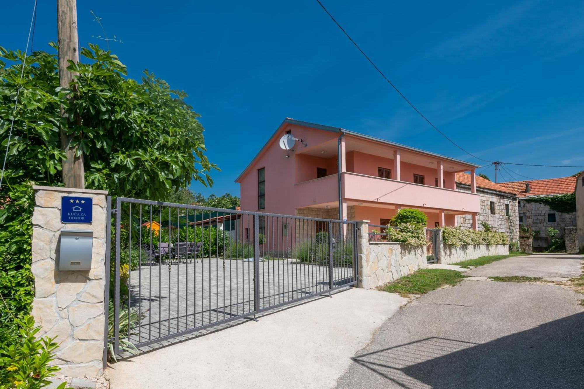 Villa Milla-Grubine Экстерьер фото